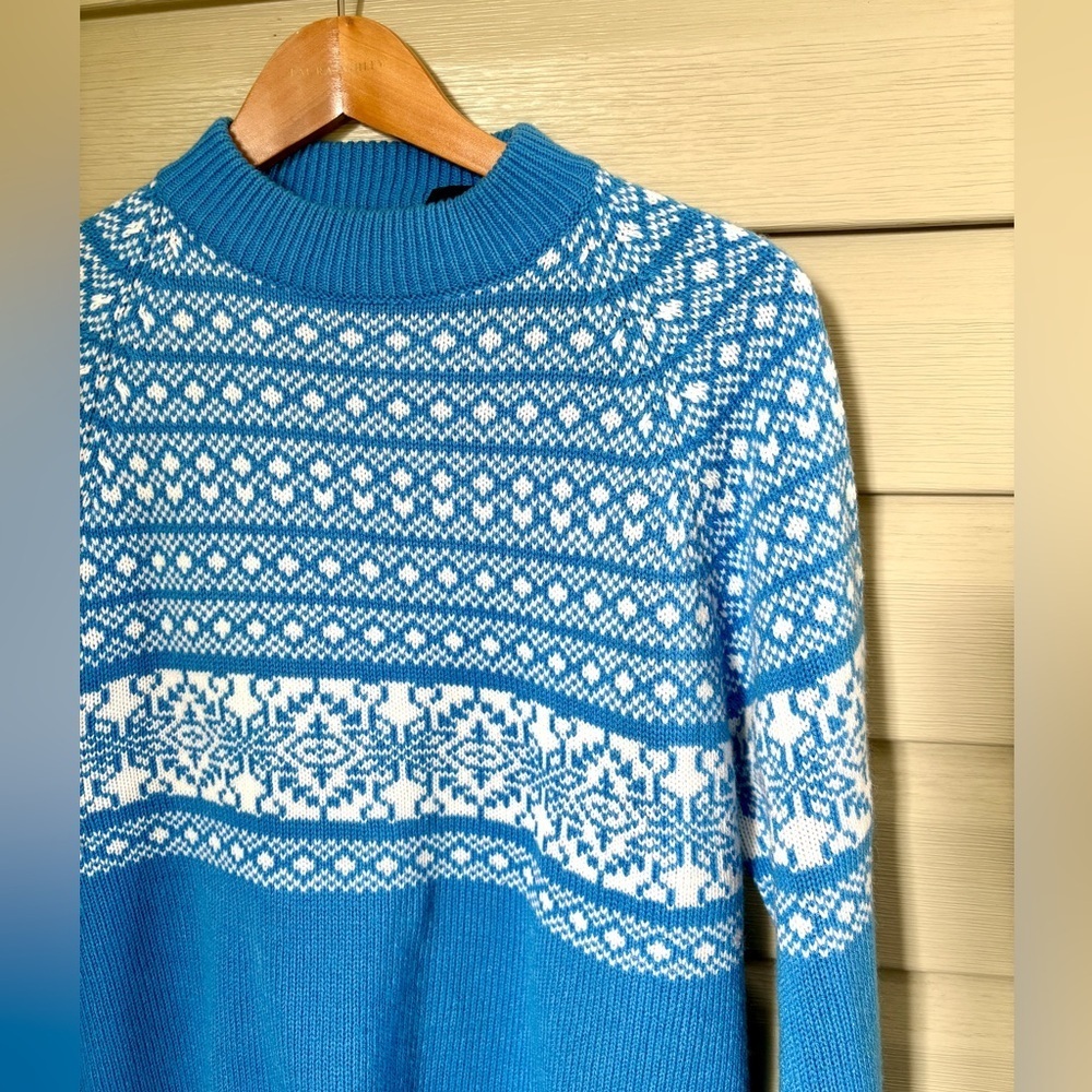 HARCREST vintage acrylic sweater Nordic fair isle crew bright blue white L EUC